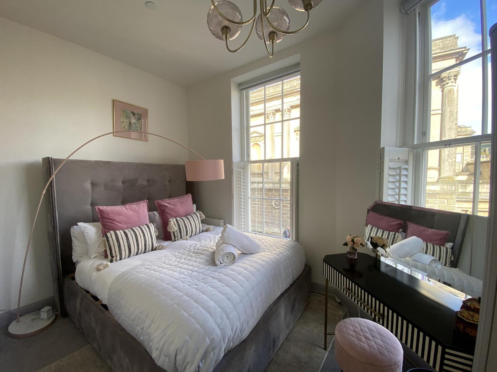 Roman Bath View, Bath Keys Bagian luar foto